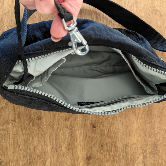 Kipling black shoulder bag EUC - Picture 6 of 12